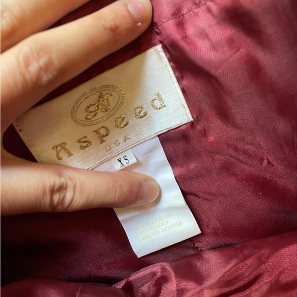 Aspeed Hand Beaded Burgundy Cocktail Dress - Picture 6 of 7